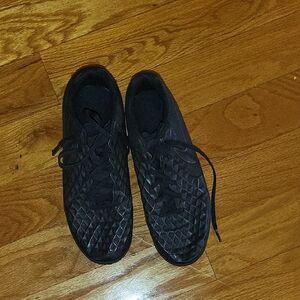 Nike Black Textured Athletic Shoes. As Is.